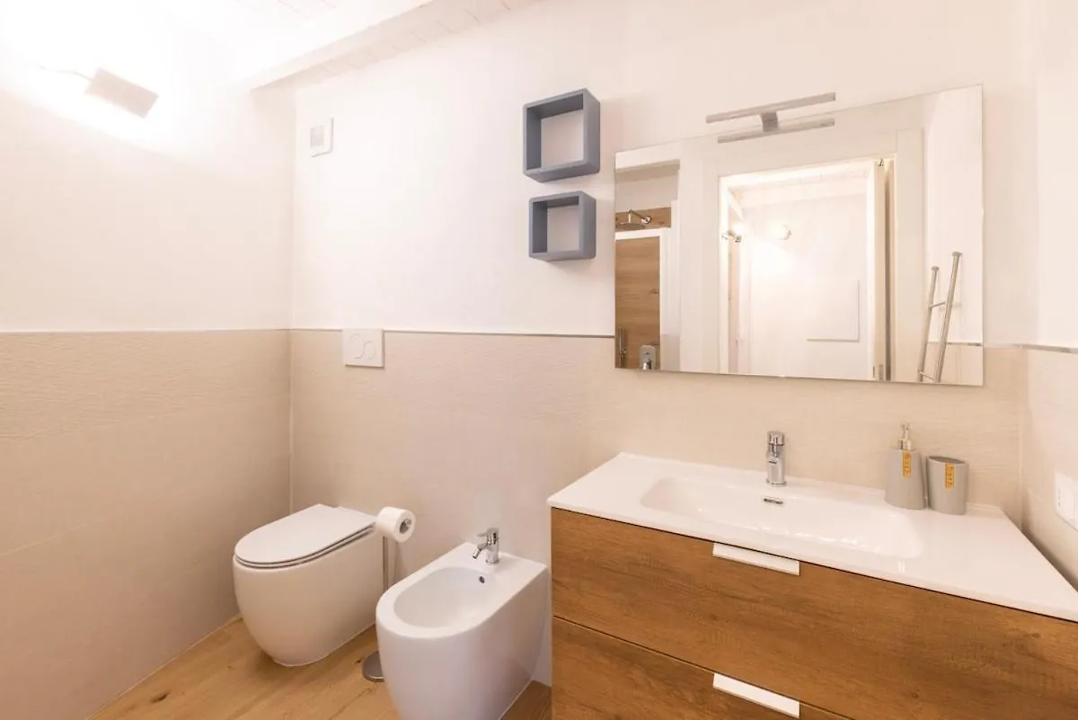 Apartament Vico II - Exclusive House With Garden Cagliari